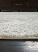 Load image into Gallery viewer, Precia Medium Rug
