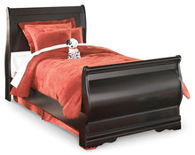 Load image into Gallery viewer, Huey Vineyard  Sleigh Bed With Mirrored Dresser And 2 Nightstands
