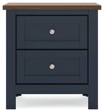 Load image into Gallery viewer, Landocken Queen Panel Bed with Mirrored Dresser, Chest and 2 Nightstands
