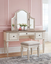 Load image into Gallery viewer, Realyn Vanity/Mirror/Stool (3/CN)
