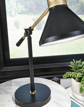 Load image into Gallery viewer, Garville Metal Desk Lamp (1/CN)
