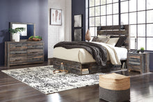 Load image into Gallery viewer, Drystan King Panel Bed with Mirrored Dresser, Chest and 2 Nightstands
