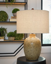 Load image into Gallery viewer, Jairgan Poly Table Lamp (2/CN)
