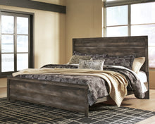 Load image into Gallery viewer, Wynnlow King Panel Bed with Mirrored Dresser, Chest and 2 Nightstands

