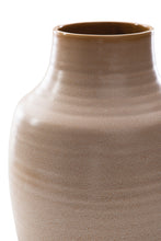 Load image into Gallery viewer, Millcott Vase

