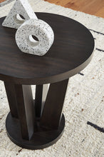 Load image into Gallery viewer, Chasinfield Round End Table
